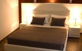 Il Vicolo Della Neve B&B